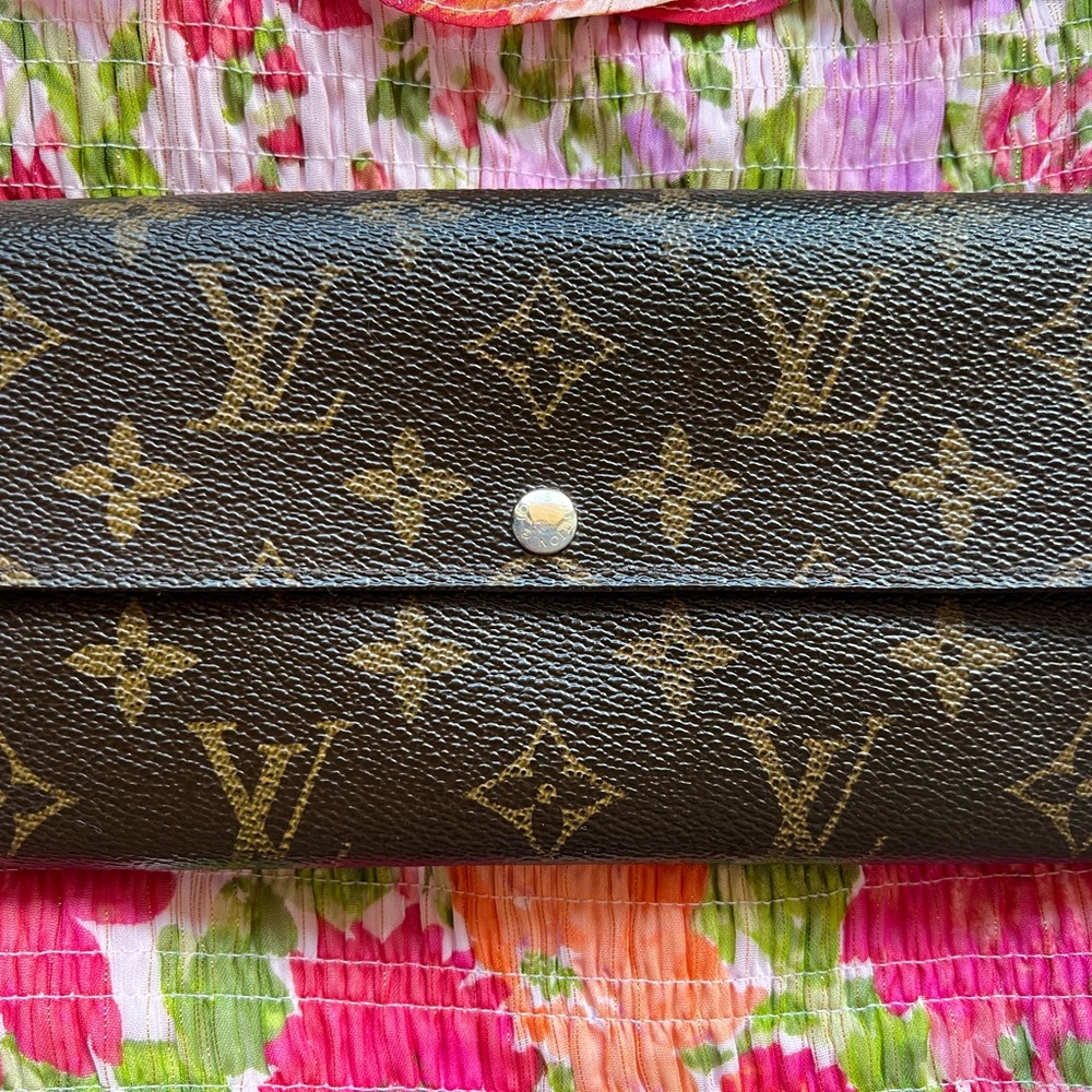 Louis Vuitton Sarah Wallet